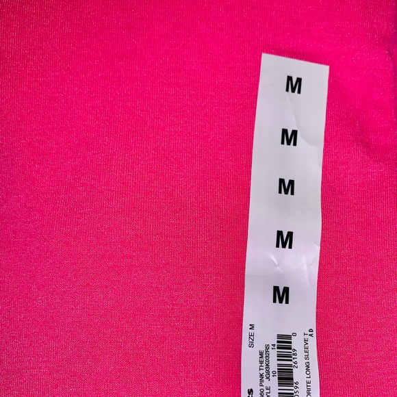 3 ladies SO Favorite V-Neck long sleeve T-shirts - Picture 3 of 5